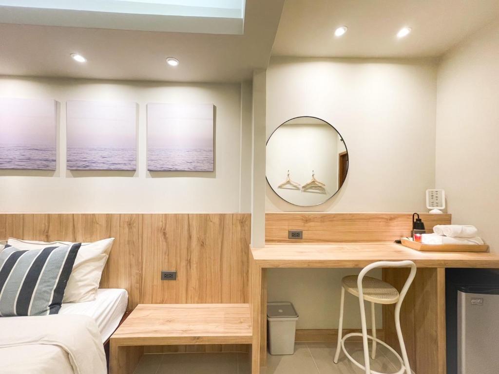 AobOun House Bangsaen บ้านโอบอุ่น บางแสน