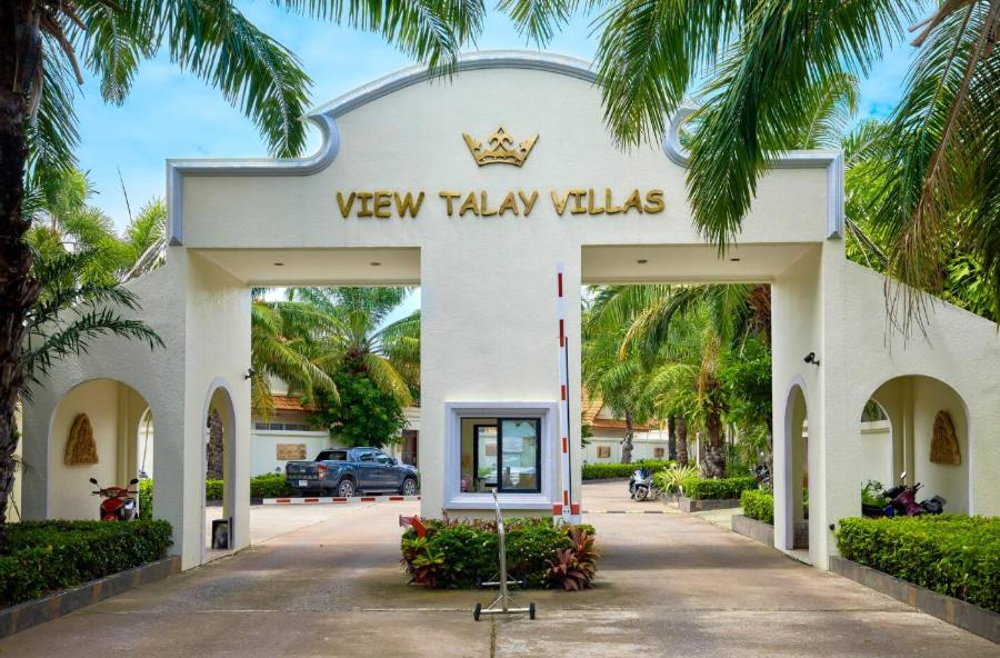 Luxury 205sqm Pool Villa in Central Location 5min to Beach & Walking Street Luxury 205sqm Pool Villa in Central Location 5min to Beach & Walking Street