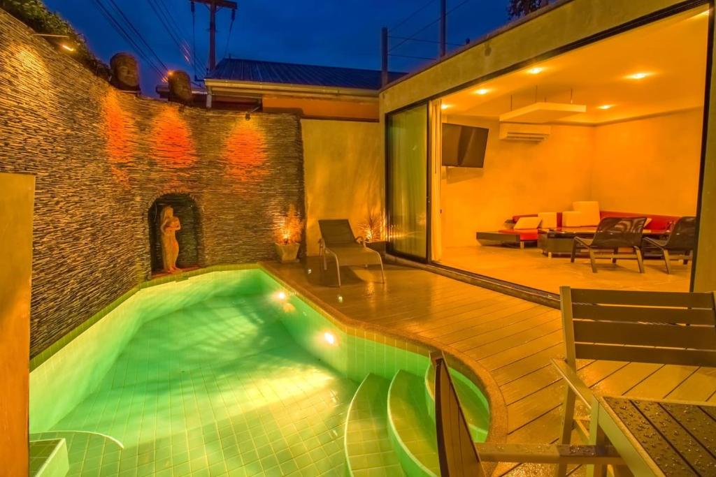 PATTAYA POOL VILLA 15 nearby WALKING STREET