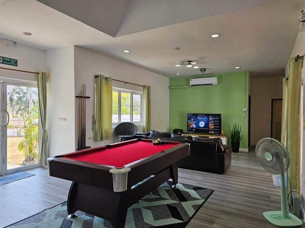 The Pool House Pattaya บ้านเดอะพูลเฮาส์พัทยา The Pool House Pattaya บ้านเดอะพูลเฮาส์พัทยา