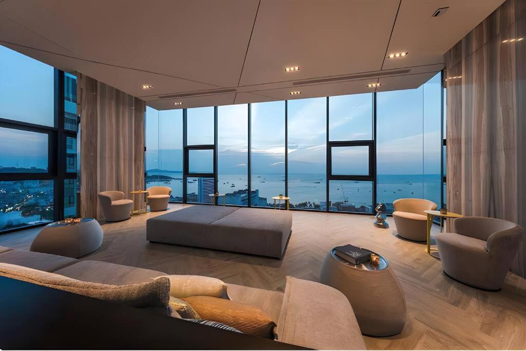 Sea View Condo 29F Central Pattaya & Rooftop Pool Sea View Condo 29F Central Pattaya & Rooftop Pool