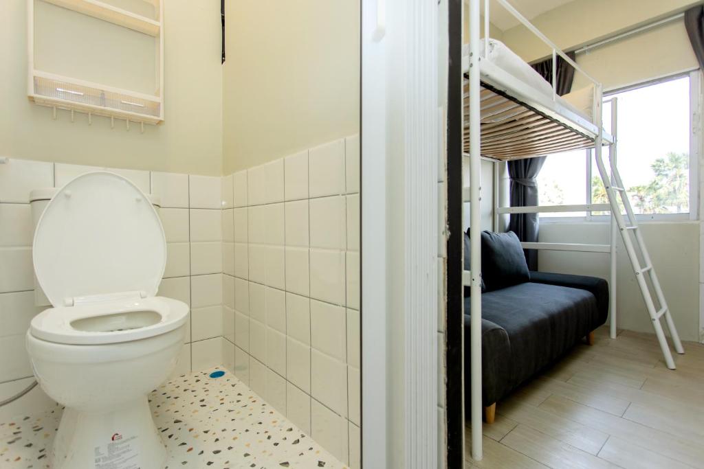 Nomad Plus Life Hostel Pattaya