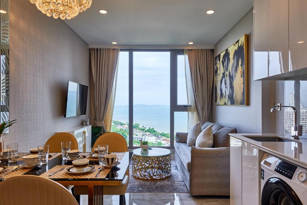 MUXA&Copacabana Hotel