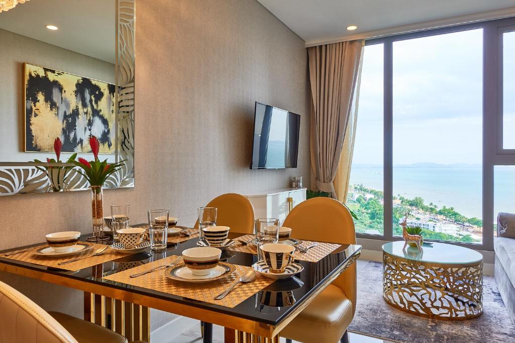 MUXA&Copacabana Hotel