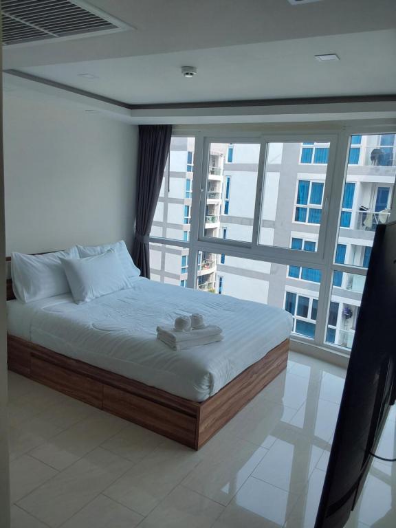 Grand Avenue, 2 bed-/ 2 bathroom, 70 sqm, pool view Grand Avenue, 2 bed-/ 2 bathroom, 70 sqm, pool view