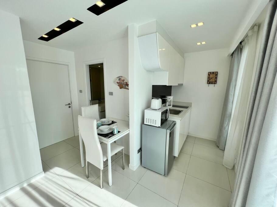 COOL VIEW Studio in CCR Condo COOL VIEW Studio in CCR Condo