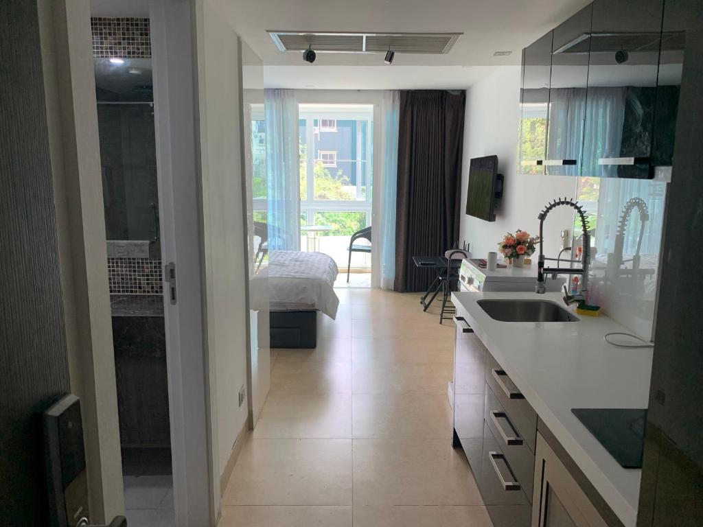 Centara Studio Condo Centara Studio Condo