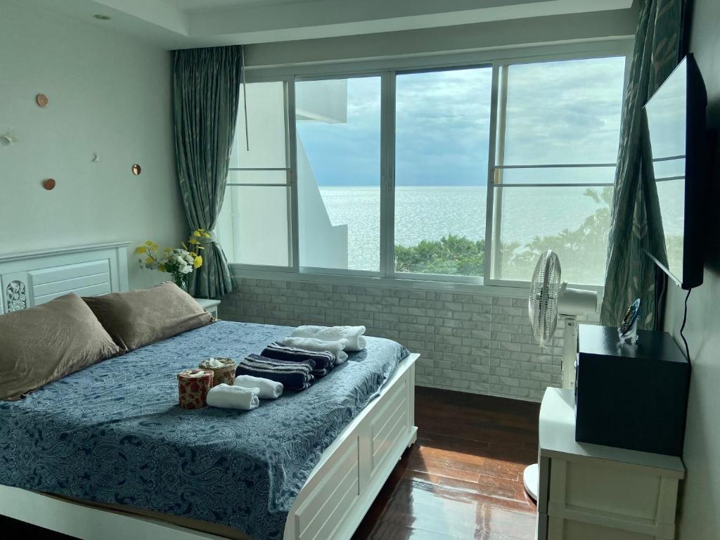 Amazing Cozy Seaview condo Amazing Cozy Seaview condo