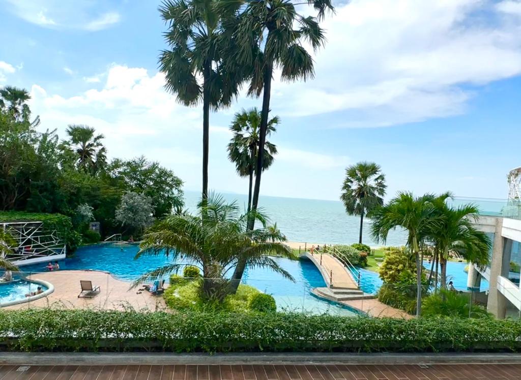 Oceanfront Luxury Condo in Pattaya with Private Beach and Inifinity Pool - NOT A HOTEL 30 Day Stay Minimum Oceanfront Luxury Condo in Pattaya with Private Beach and Inifinity Pool - NOT A HOTEL 30 Day Stay Minimum