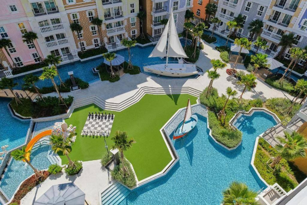 Seven seas cote d'azur Pattaya Partial sea view Seven seas cote d'azur Pattaya Partial sea view