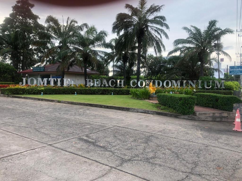 Live the beachlife in Jomtien Beach Condo, Pattaya Live the beachlife in Jomtien Beach Condo, Pattaya