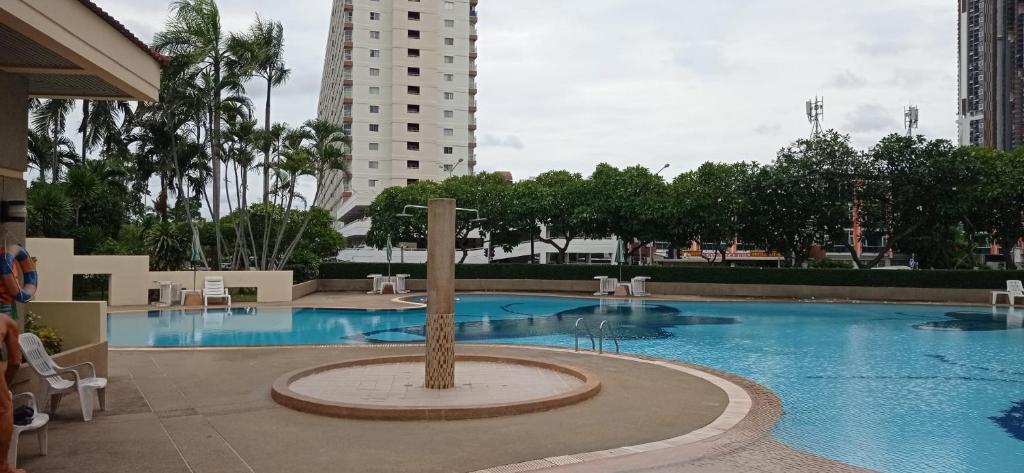 Live the beachlife in Jomtien Beach Condo, Pattaya Live the beachlife in Jomtien Beach Condo, Pattaya