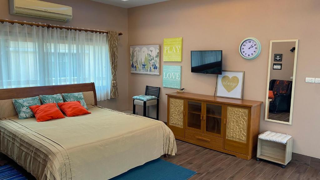 Big Comfortable Villa