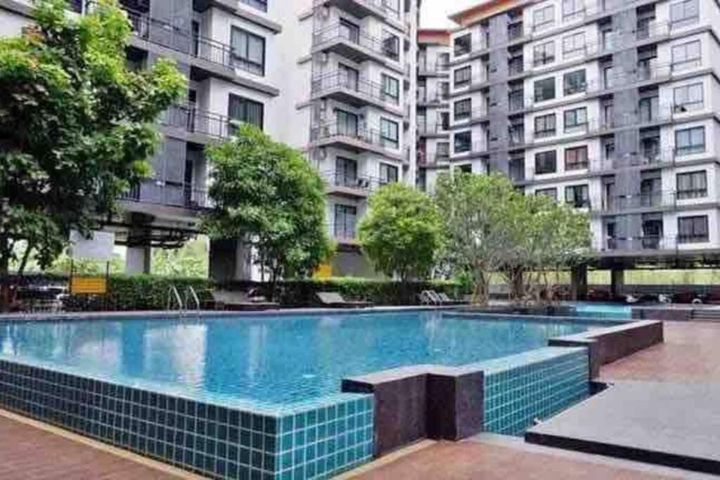 Living avenue condo