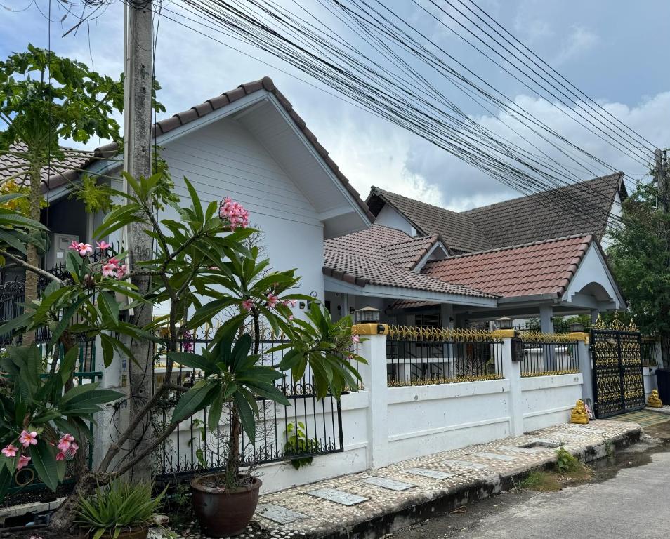 City Center Thai Villa 3 Bed room 2 Bath