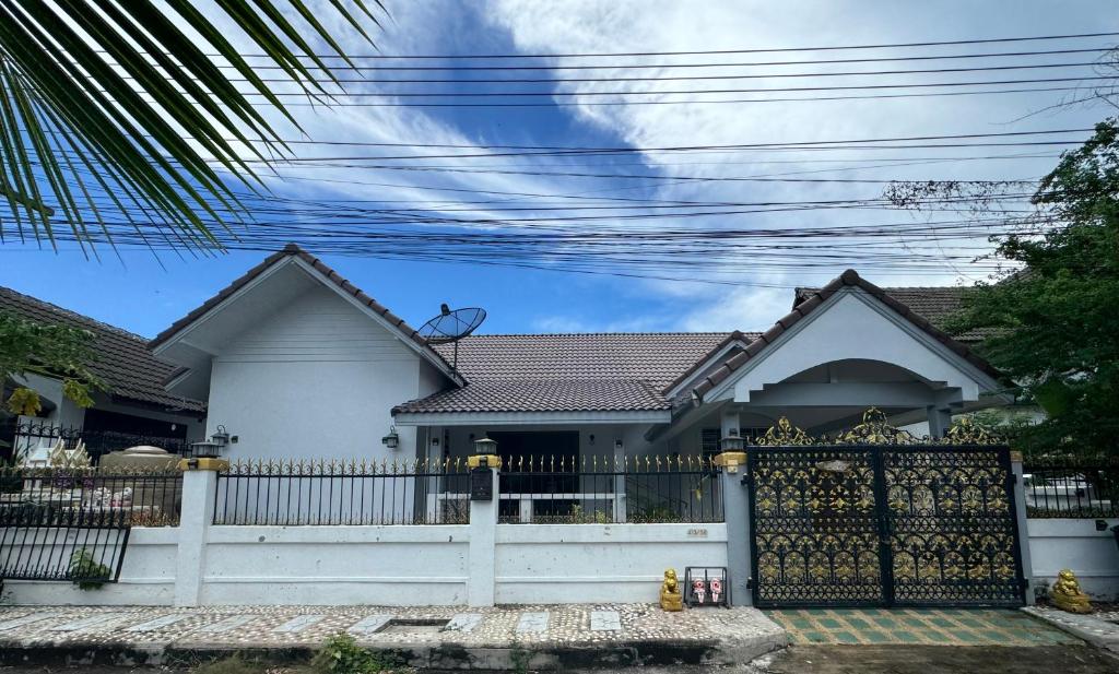 City Center Thai Villa 3 Bed room 2 Bath