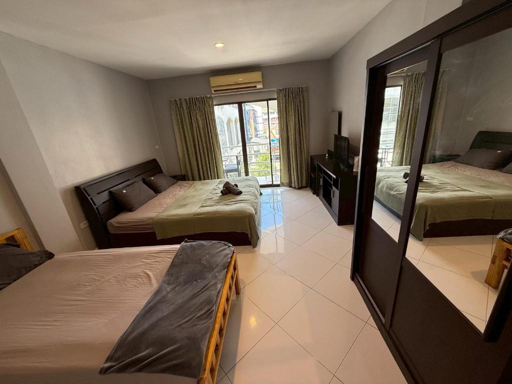 Emerald hotel Emerald hotel