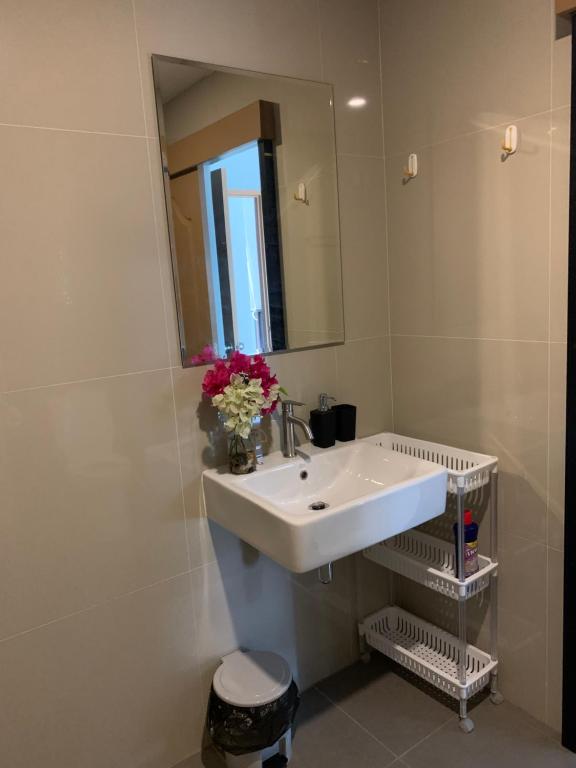Beach Front Condo Centerviews Bangsaray Floor 6 Beach Front Condo Centerviews Bangsaray Floor 6