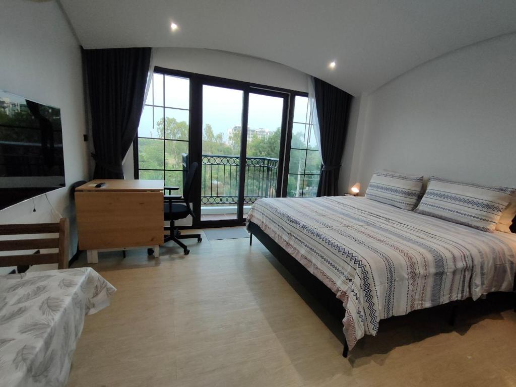 422C- Studio With Private Wi-fi And Private Washer 422C- Studio With Private Wi-fi And Private Washer