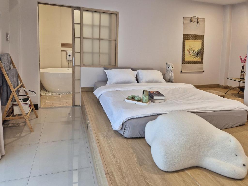Japanese style plunge pool Villa in Si Racha