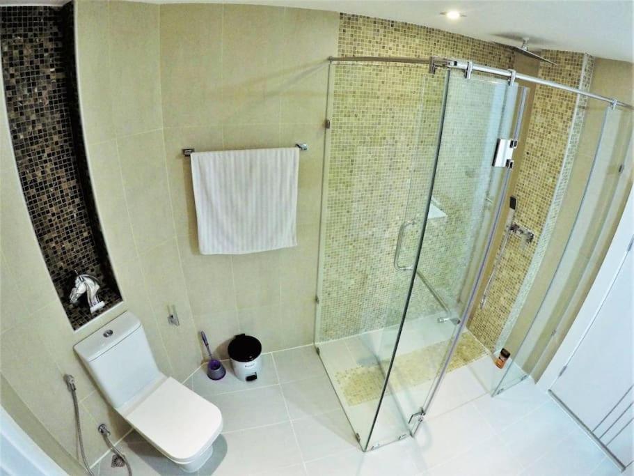 Plein centre-ville : appartement d'angle moderne