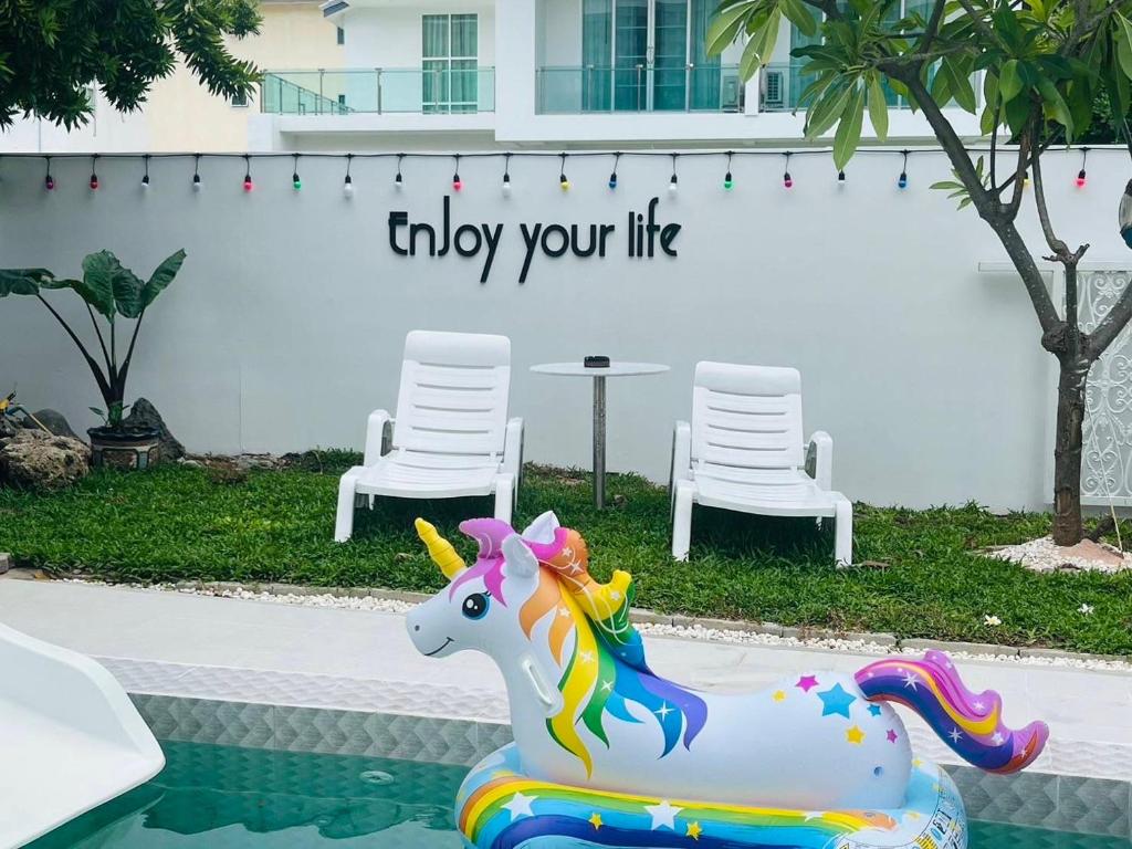 Pupae Pool Villa Jomtien Pattaya Pupae Pool Villa Jomtien Pattaya