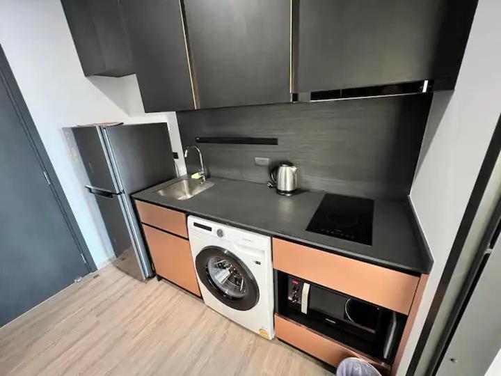 Downtown Charm Edge 1 Bedroom Seaview Condo Downtown Charm Edge 1 Bedroom Seaview Condo