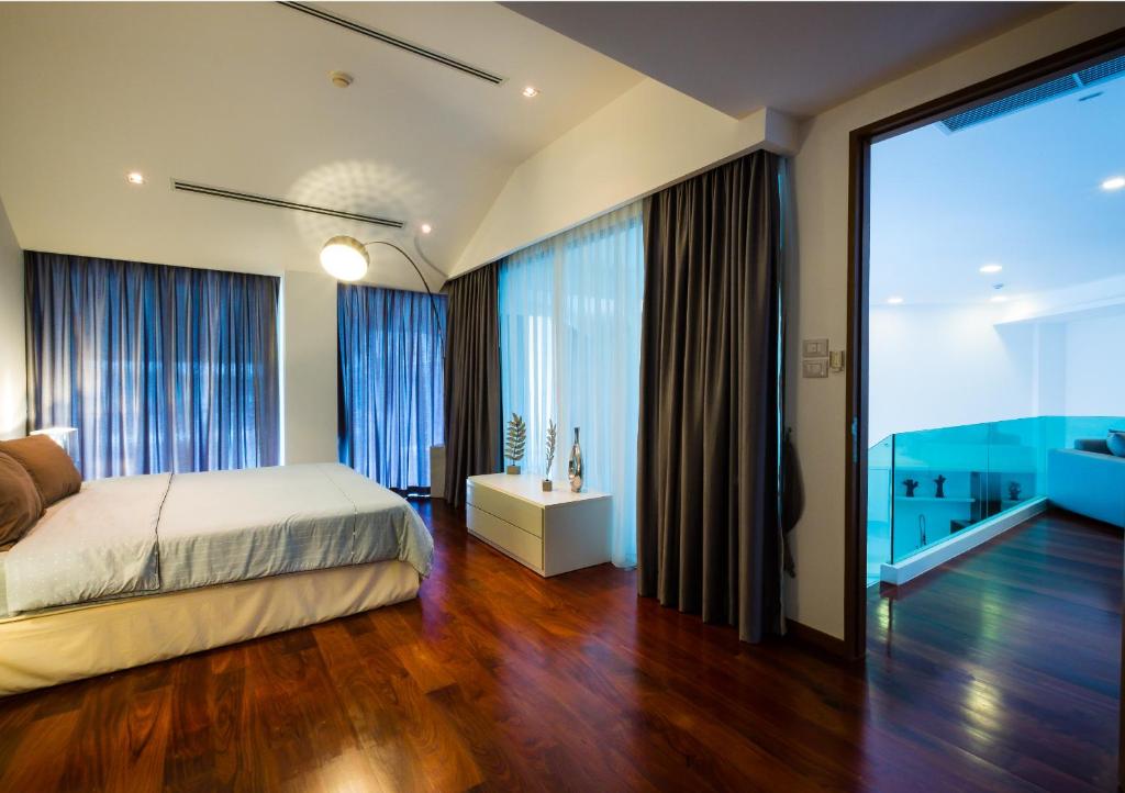 Prestige Oceanview Penthouse