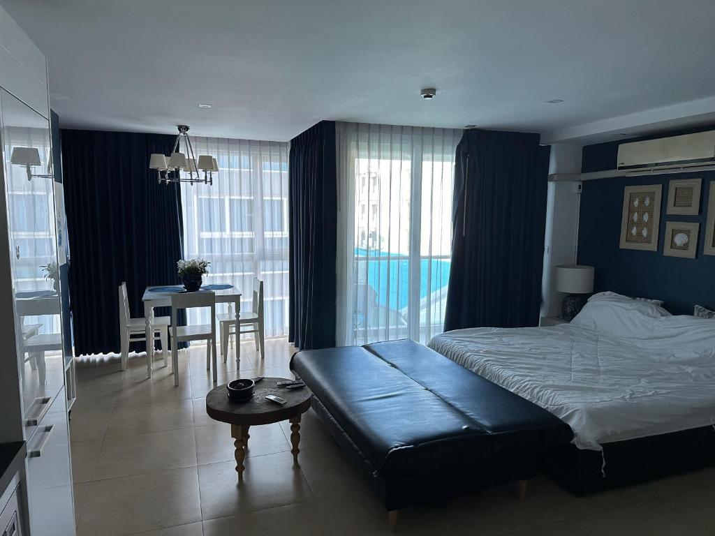 Large Studio Room in the heart of Pattaya