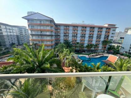 Grand Avenue Super Condo Grand Avenue Super Condo