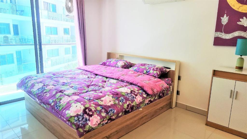 Laguna beach 1A with swimming pool views Pattaya Laguna beach 1A with swimming pool views Pattaya