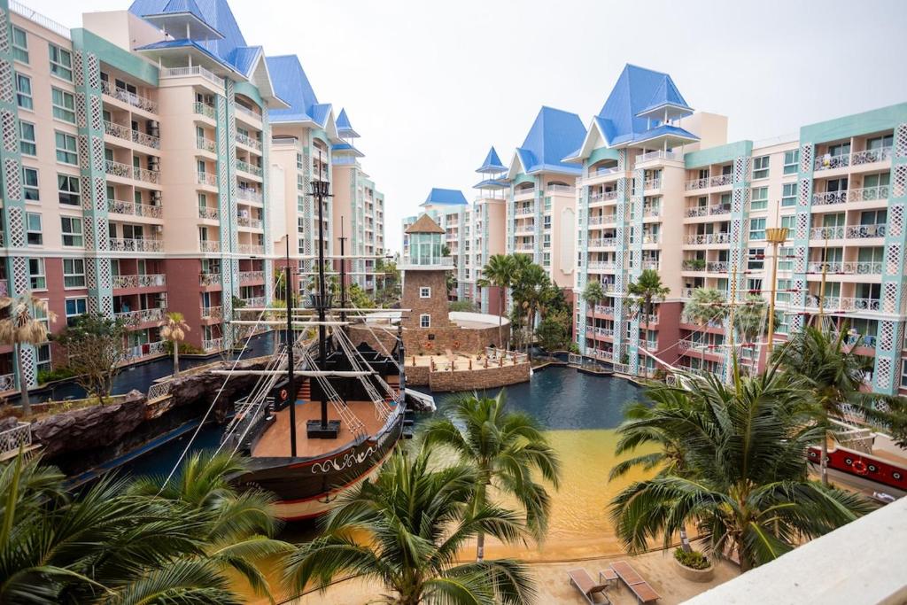 Grande Caribbean - 1 BR Apartment, 8th Floor #A815