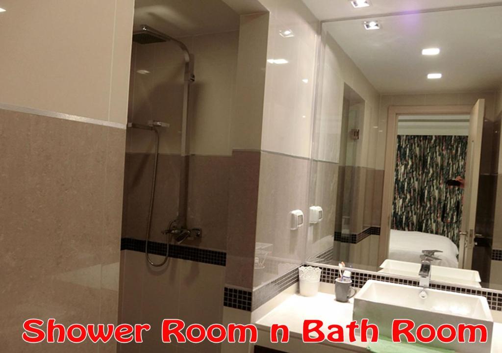 Wong Amat Tower - 65 SQM 1 BR Suite