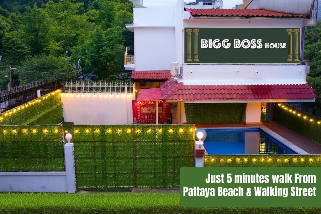 BIGG BOSS house near Walking St BIGG BOSS house near Walking St