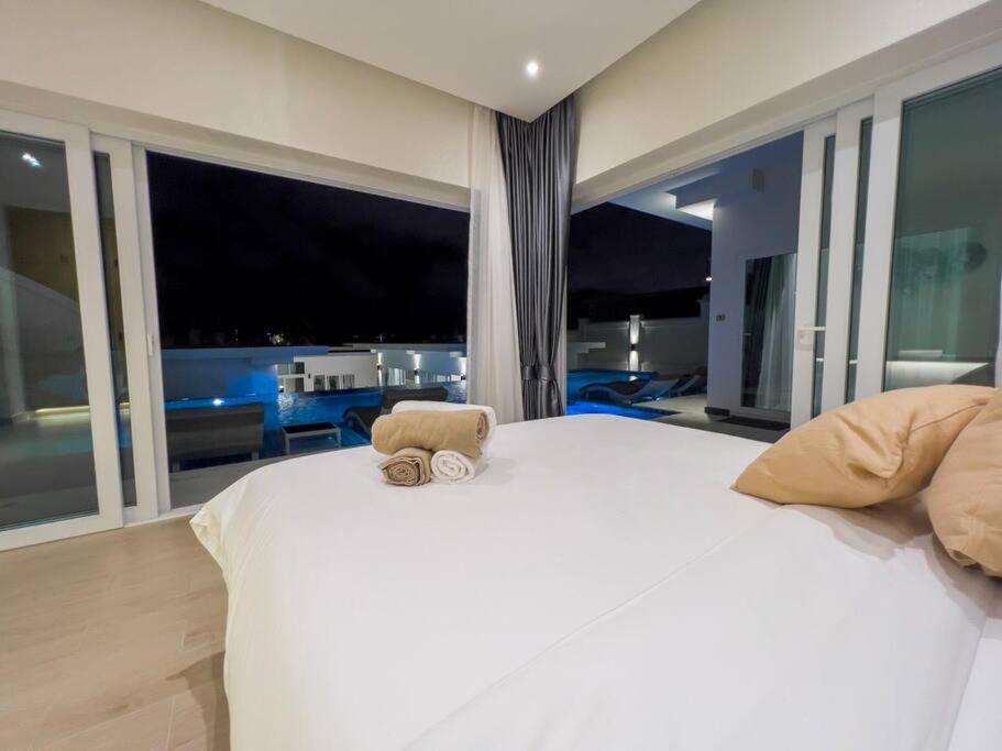 Pool Villa Pattaya H529 Pool Villa Pattaya H529