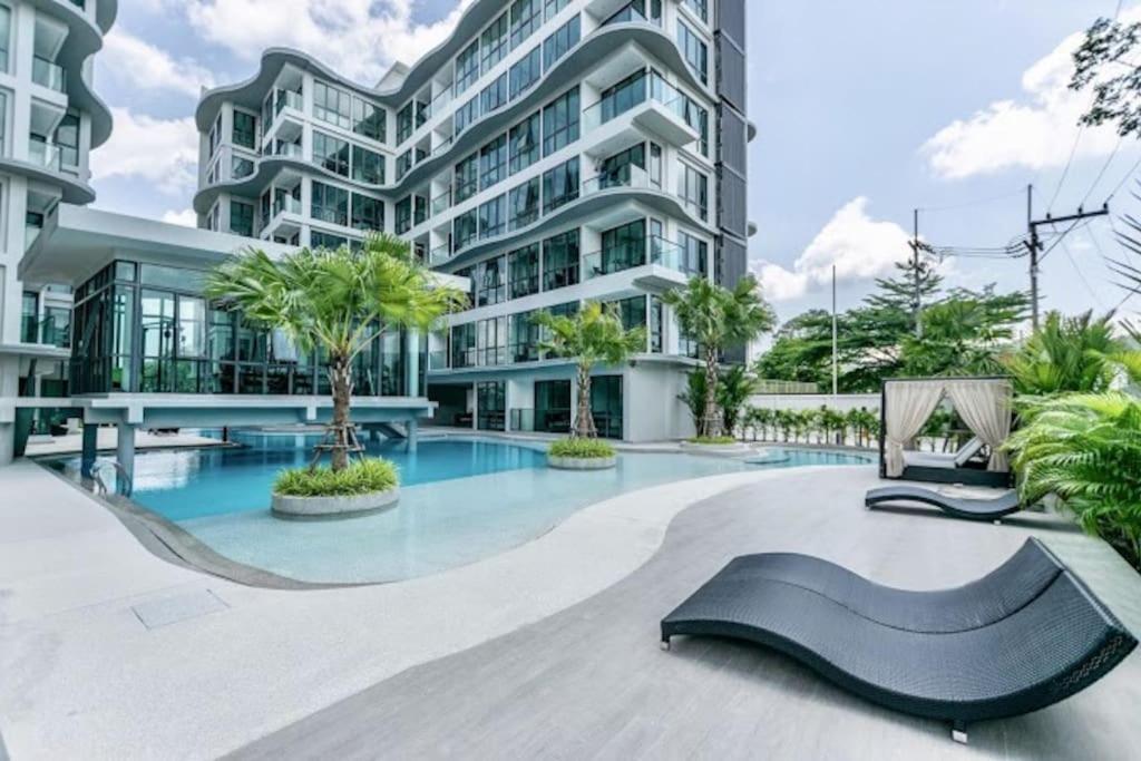 Toppmodern lägenhet i Bang Saray Toppmodern lägenhet i Bang Saray
