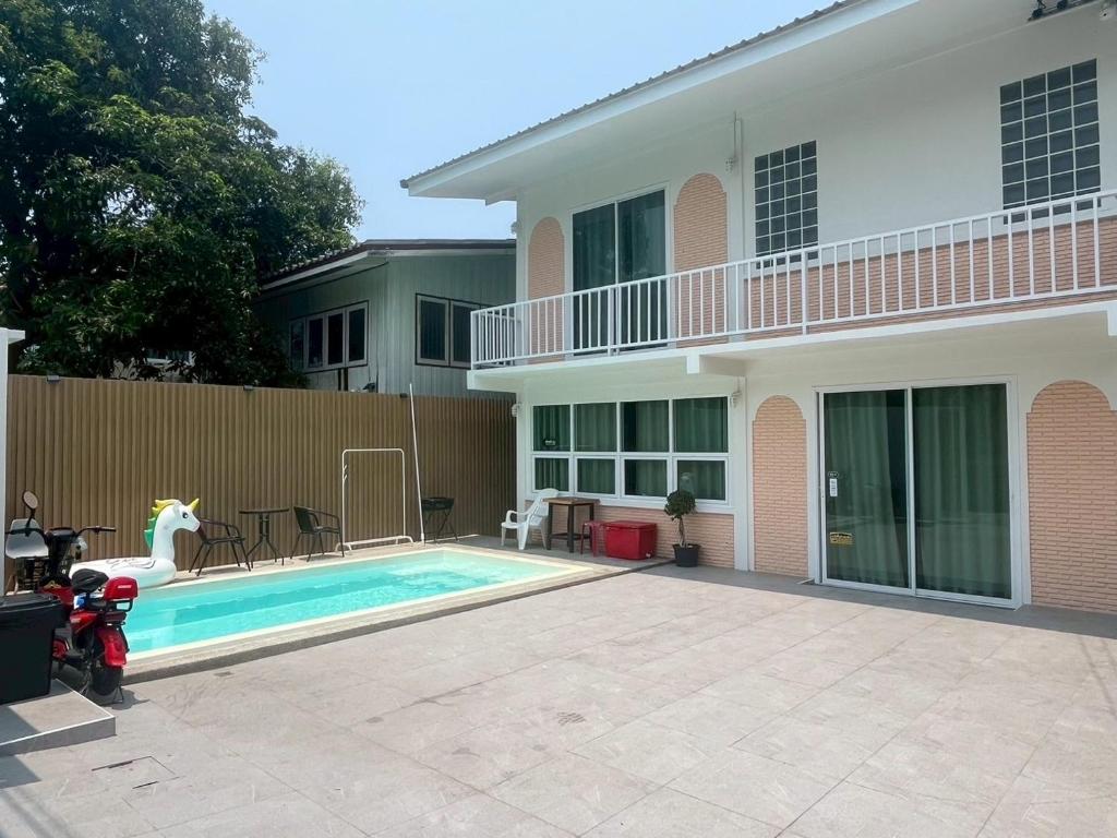 Charin pool Villa Bangsean home 2 Charin pool Villa Bangsean home 2