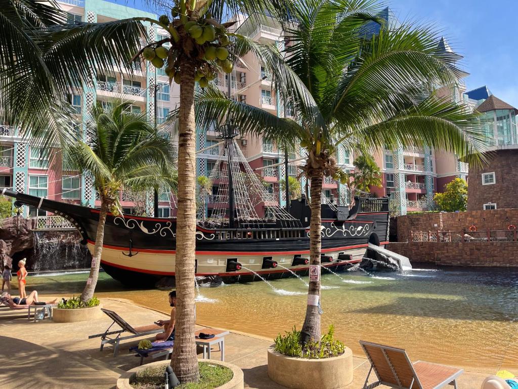 Grande Caribbean Condominium Grande Caribbean Condominium