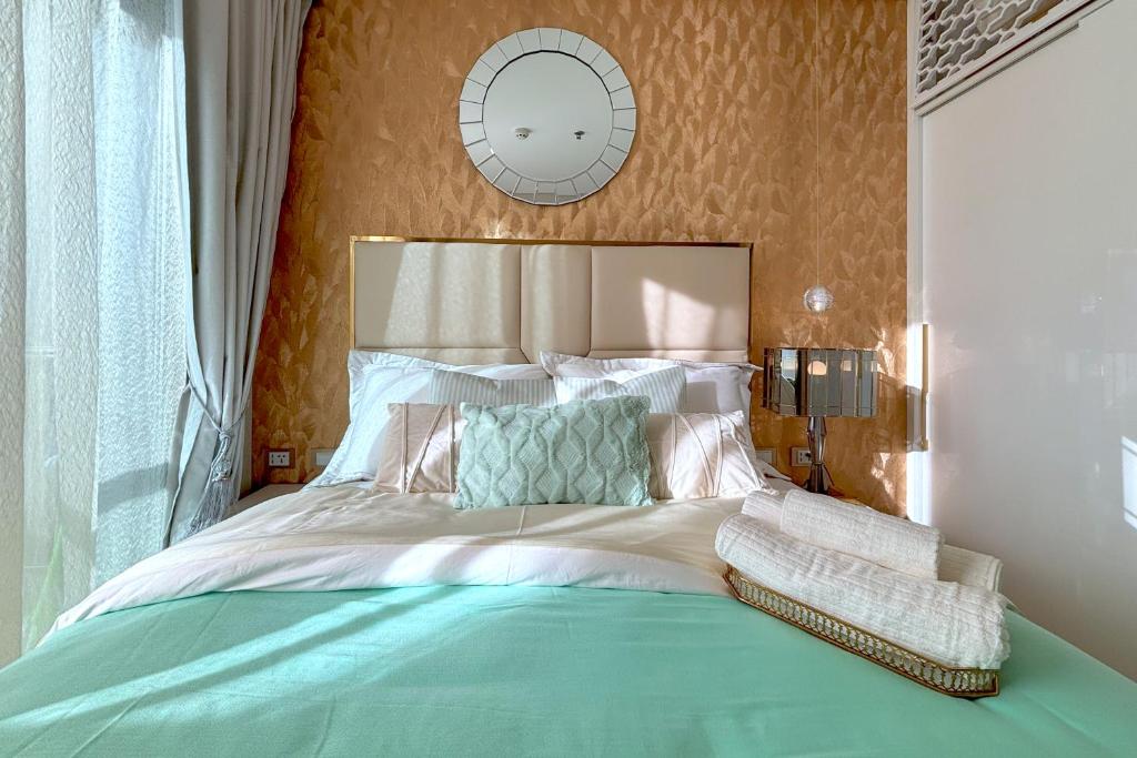 7th floor Copacabana Jomtien Beach Luxury Condo with Four Pools and Ocean Views 7th floor Copacabana Jomtien Beach Luxury Condo with Four Pools and Ocean Views