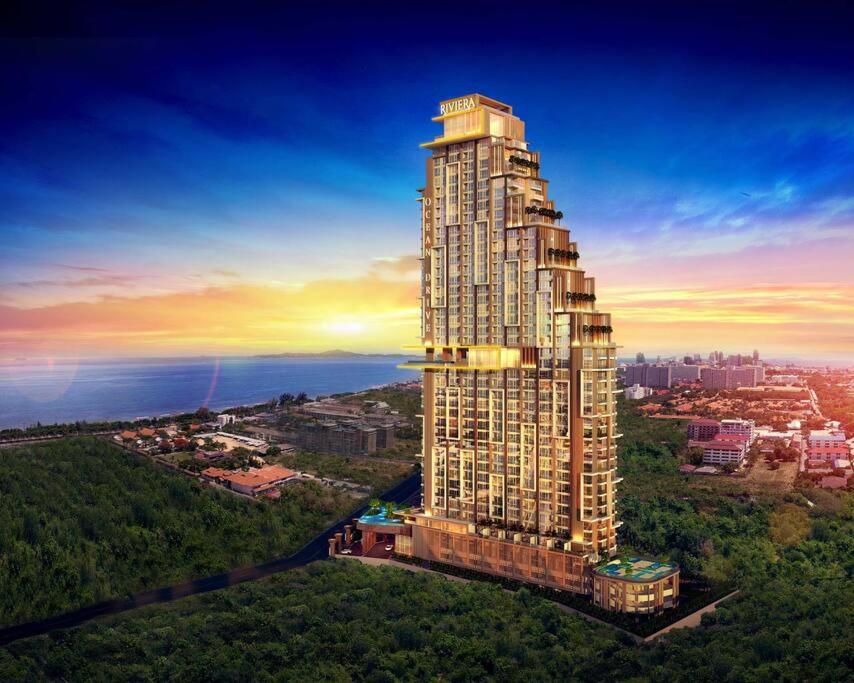NEW! Riviera Ocean Drive Cosy Queen Studio Seaview NEW! Riviera Ocean Drive Cosy Queen Studio Seaview