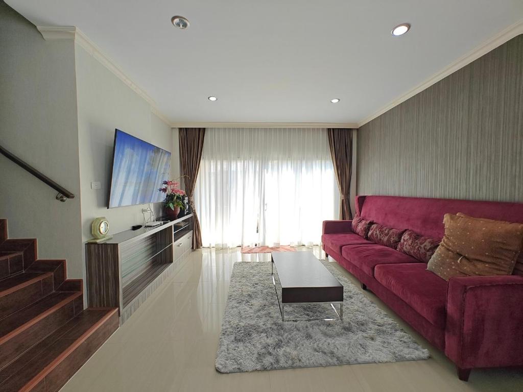 Holiday House Pattaya