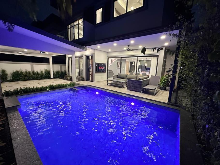 Super Luxury 3 Bedroom Private Pool Villa with Jacuzzi, Near 711, 10 minutes to Walking Street and Pattaya Beach - MT 7 Super Luxury 3 Bedroom Private Pool Villa with Jacuzzi, Near 711, 10 minutes to Walking Street and Pattaya Beach - MT 7