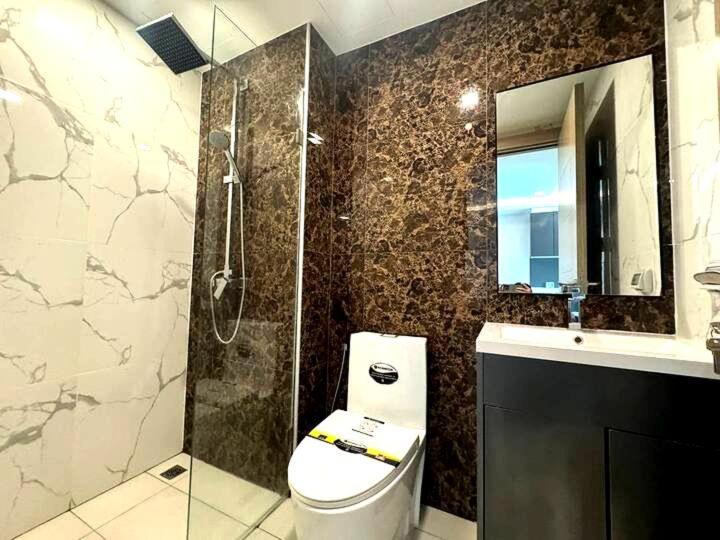 Modern 1-Bedroom Condo with Pool View Arcadia Beach Continental Pattaya Modern 1-Bedroom Condo with Pool View Arcadia Beach Continental Pattaya