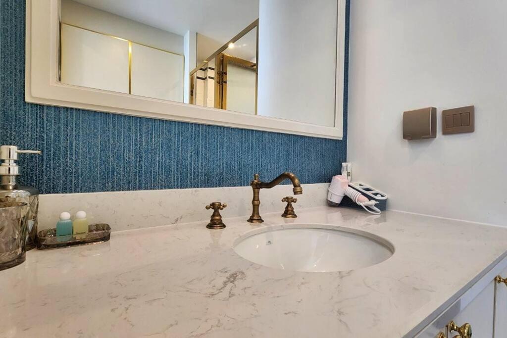 Luxury 1 Bedroom condo close to Beach - G411 Luxury 1 Bedroom condo close to Beach - G411