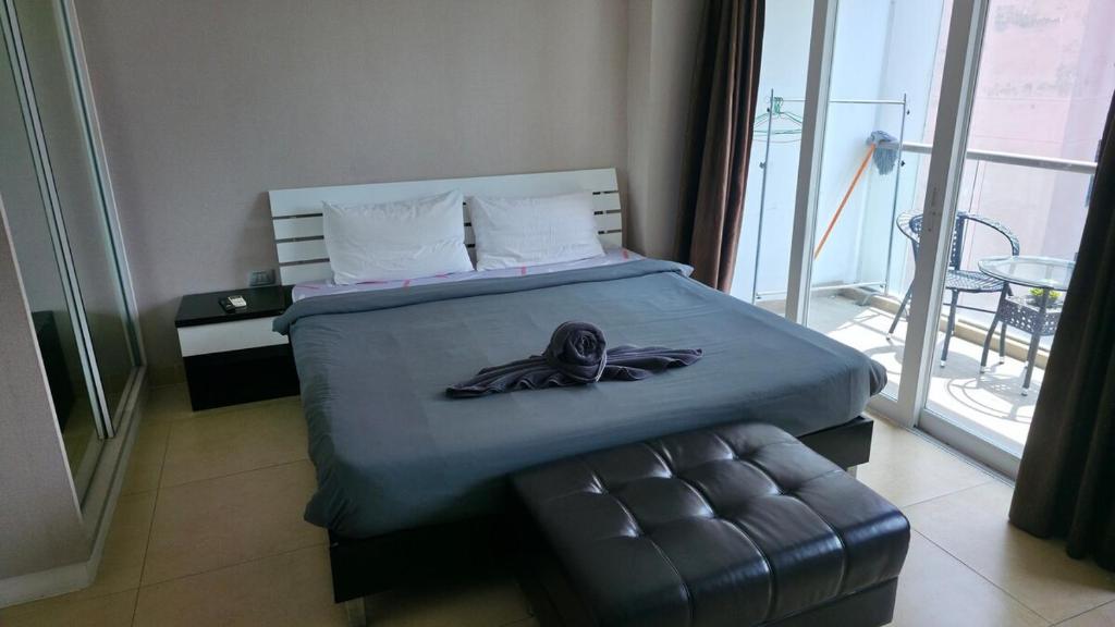 Centara avenue studio room poolview 7th floor wifi Centara avenue studio room poolview 7th floor wifi
