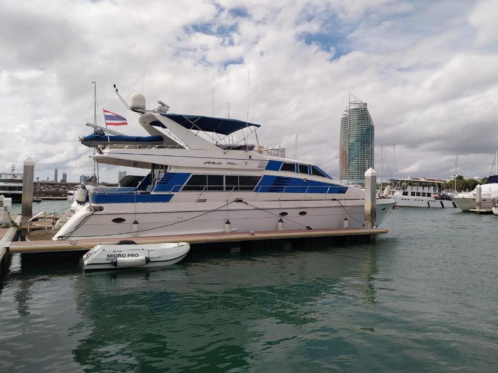 Yacht Charter Pattaya Ocean Marina Resort Yacht Charter Pattaya Ocean Marina Resort