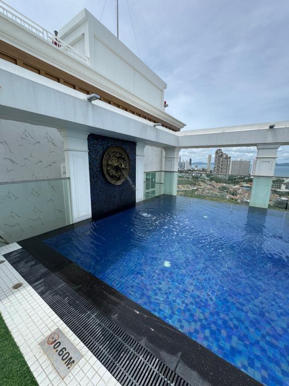The Empire Tower Pattaya by MEG