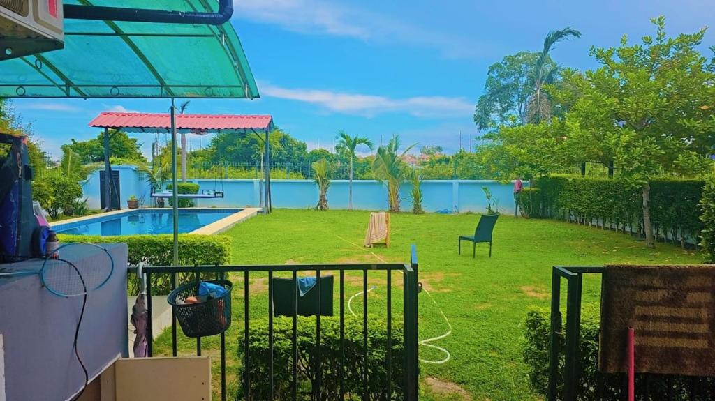 Pattaya Paradise Pool villa with Garden 3BR Pattaya Paradise Pool villa with Garden 3BR