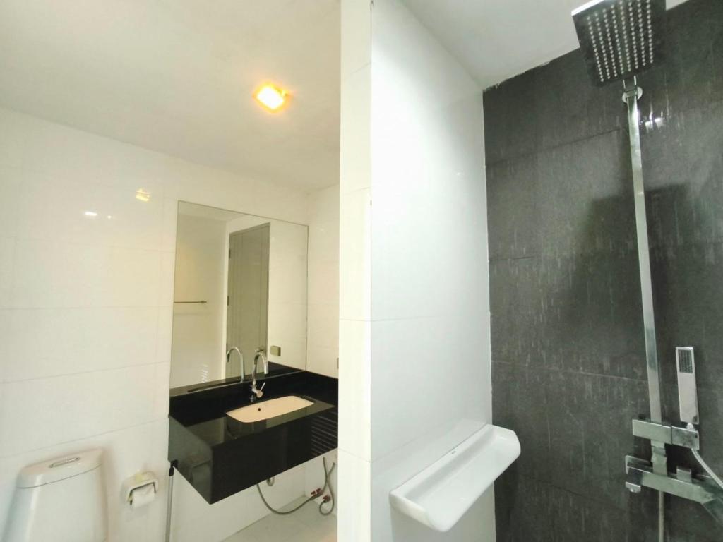 The Urban Condominium Soi Buakhaw 15 The Urban Condominium Soi Buakhaw 15