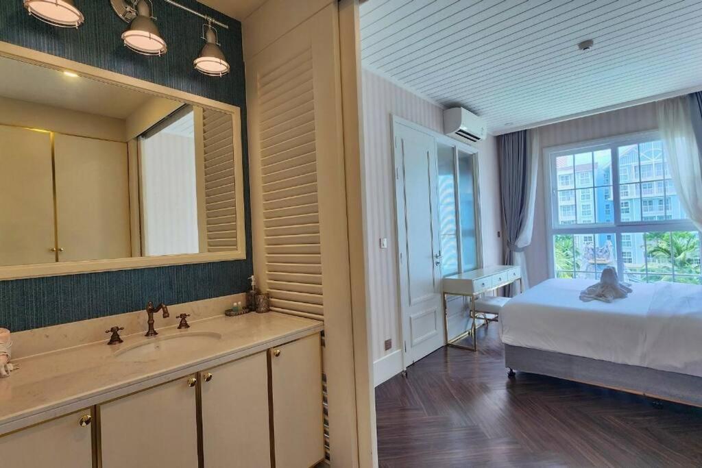 Grand Florida 1 Bedroom close to Beach - G410